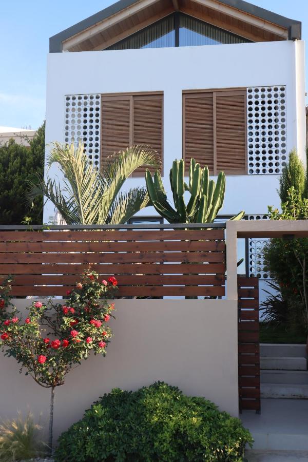 Fos Villa, A Luxe House With Private Heated Pool Galatás Extérieur photo
