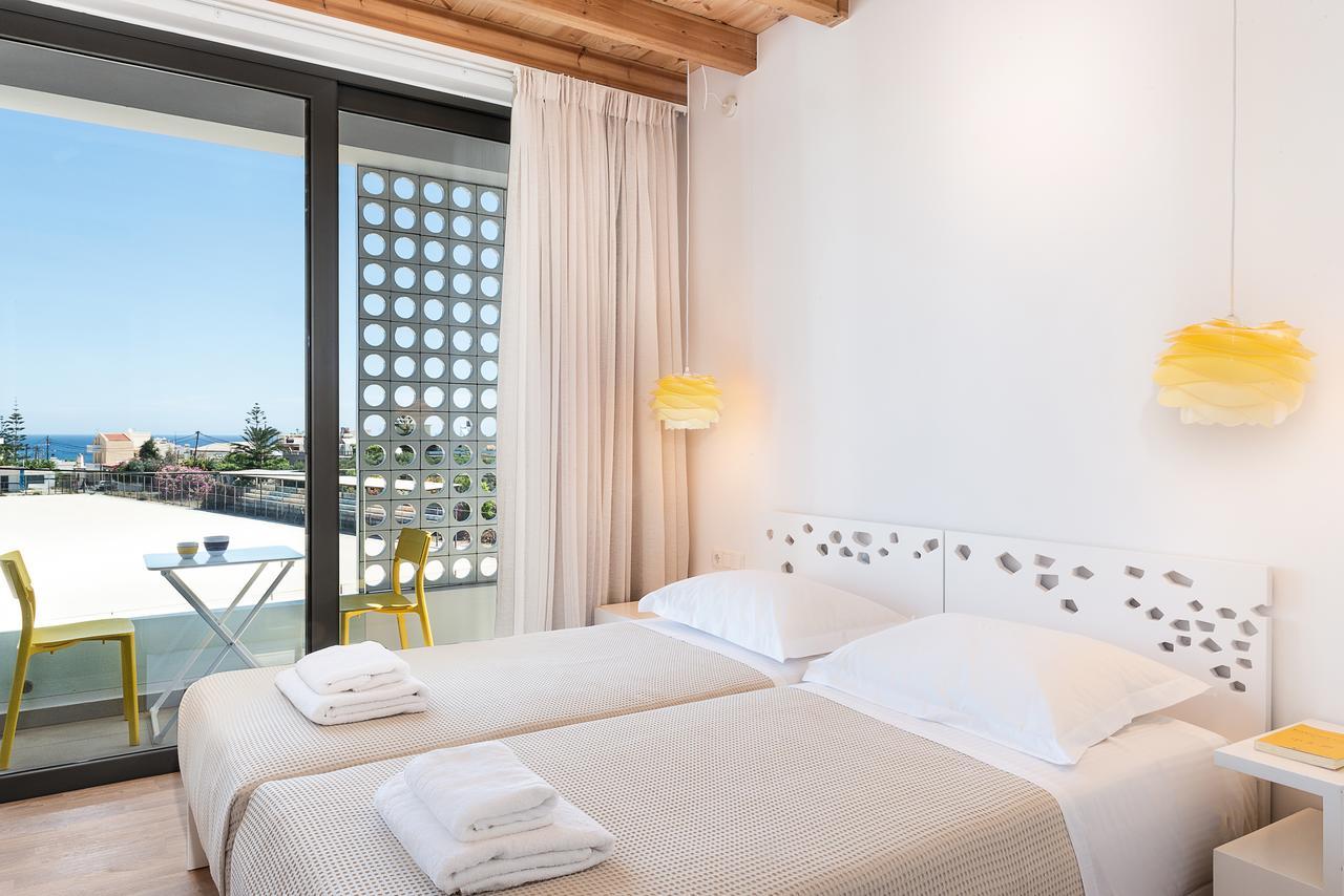 Fos Villa, A Luxe House With Private Heated Pool Galatás Extérieur photo