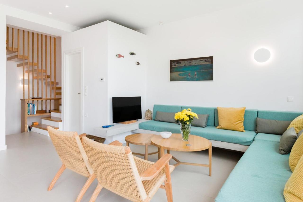 Fos Villa, A Luxe House With Private Heated Pool Galatás Extérieur photo