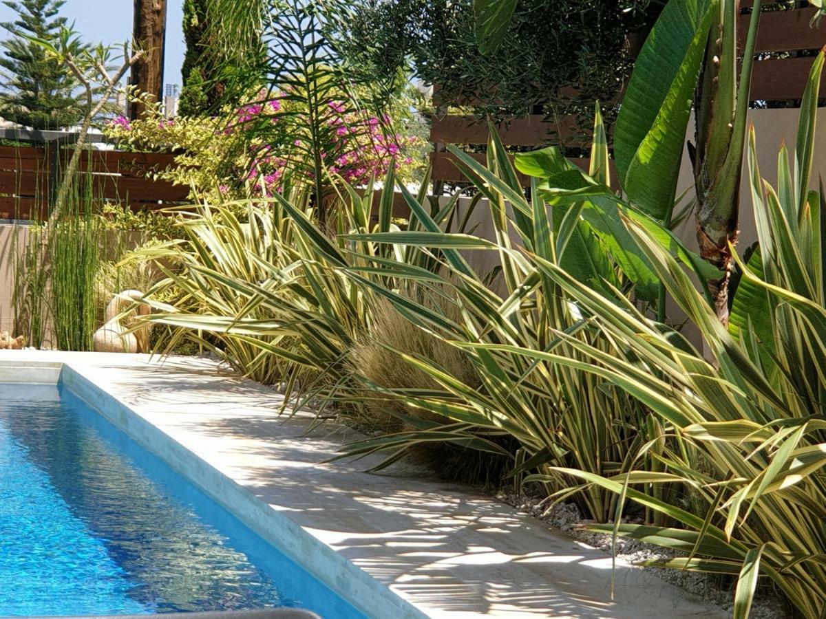 Fos Villa, A Luxe House With Private Heated Pool Galatás Extérieur photo